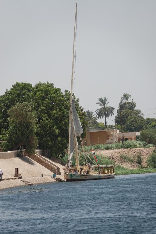 Jj Jamaica Felucca Hotel อัสวาน ภายนอก รูปภาพ