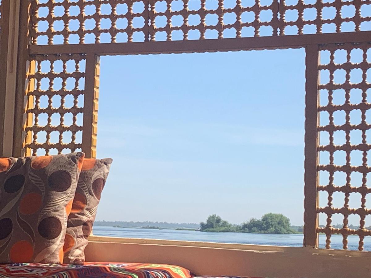 Jj Jamaica Felucca Hotel อัสวาน ภายนอก รูปภาพ